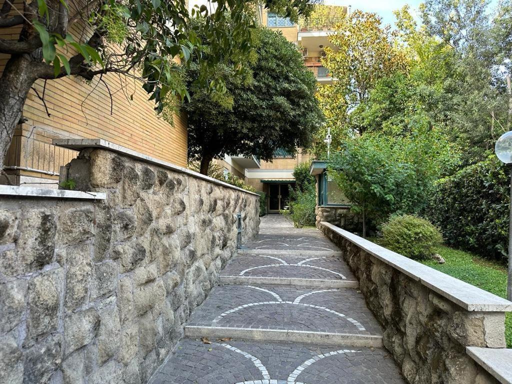 Maya * Rome